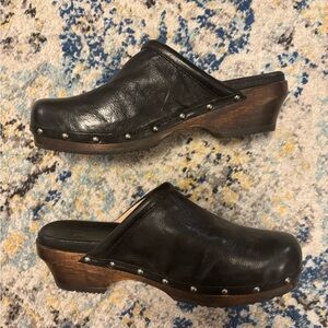 Frye Clara Campus Clog